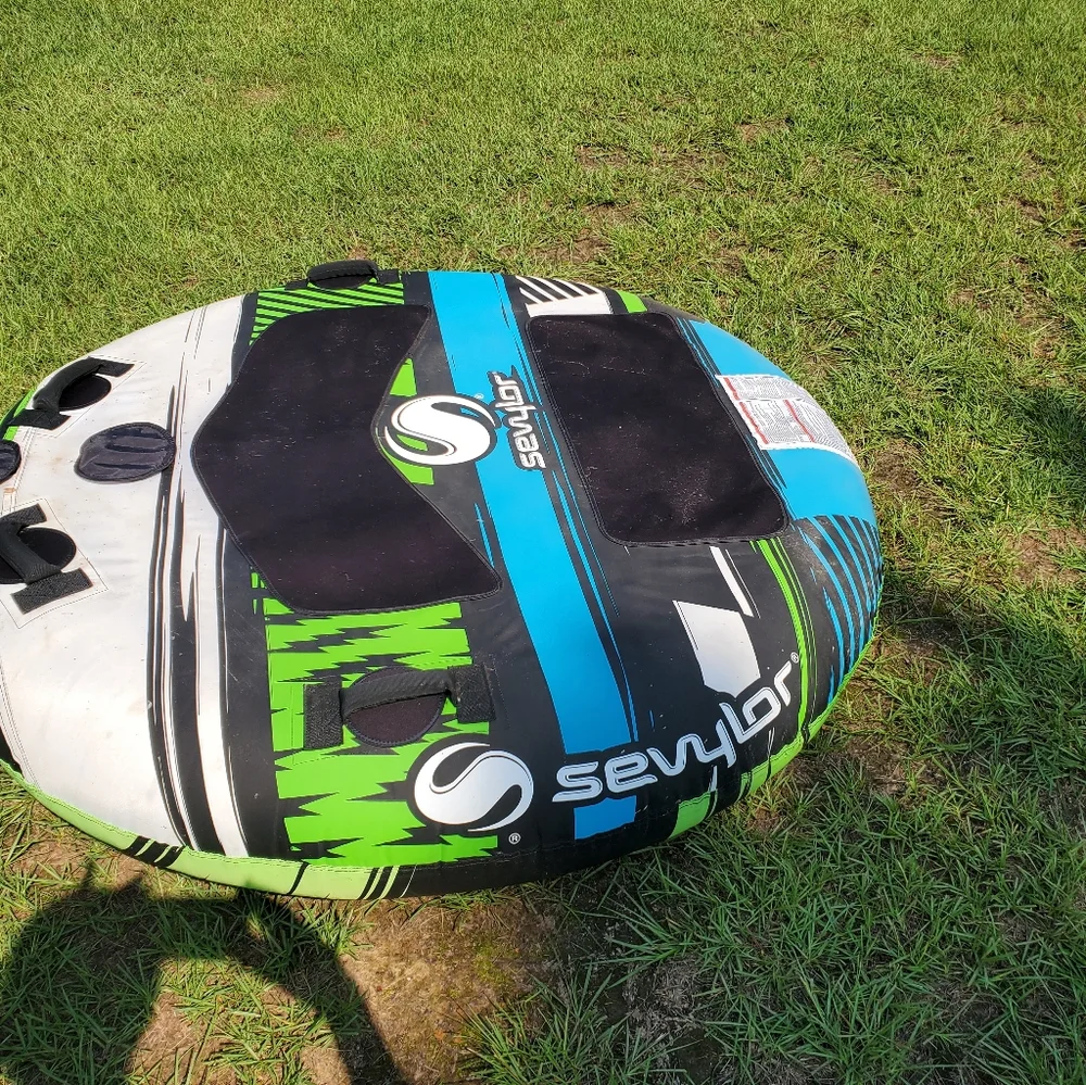 Floating device - Picture 1 of 2